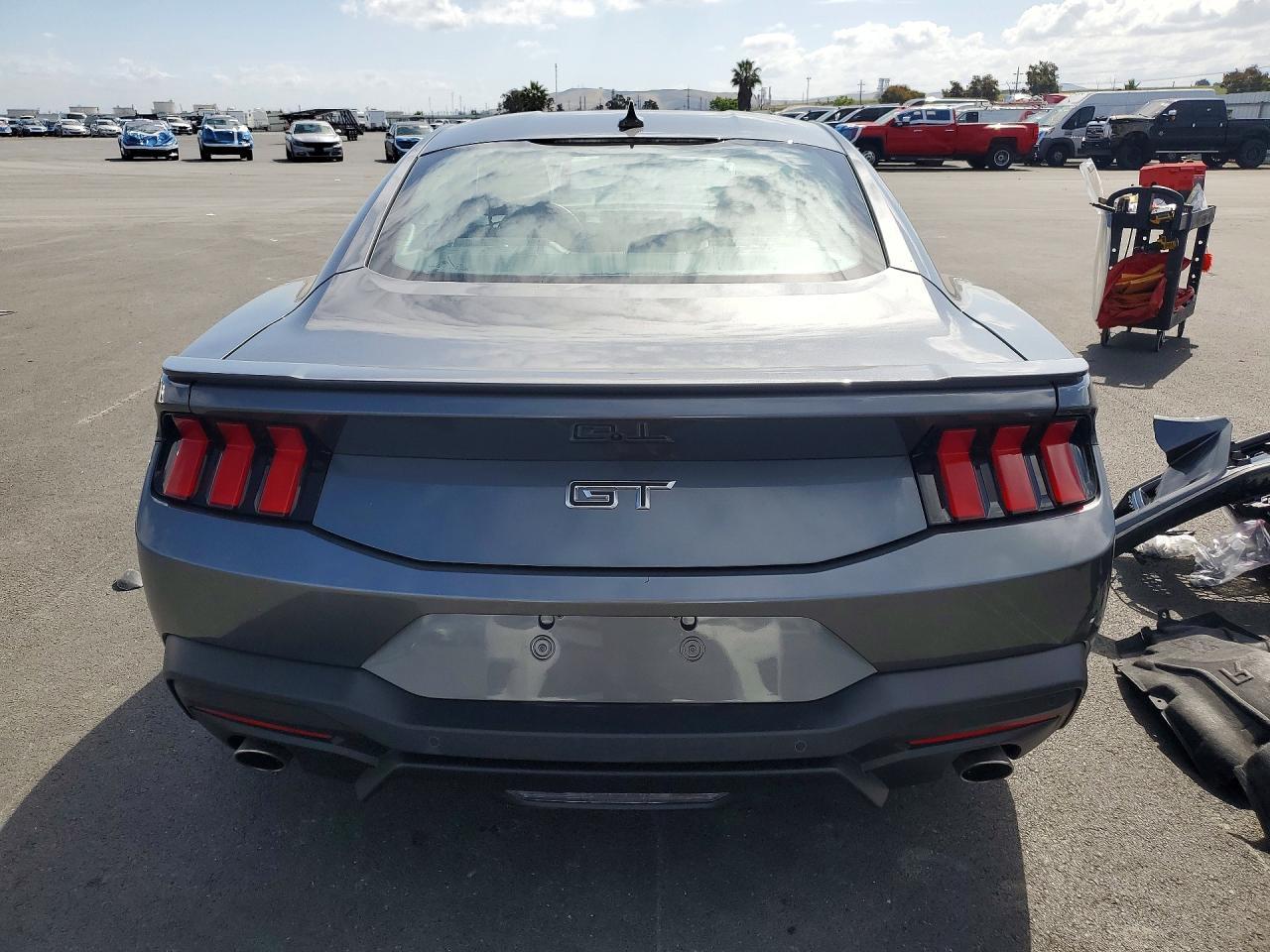 2025 Ford Mustang Gt - zdjęcie 6