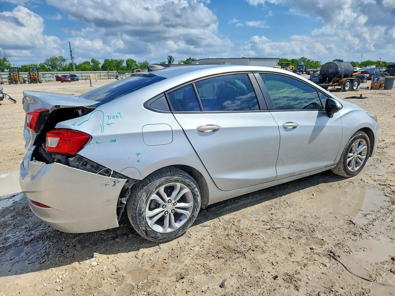2019 Chevrolet Cruze - zdjęcie 3