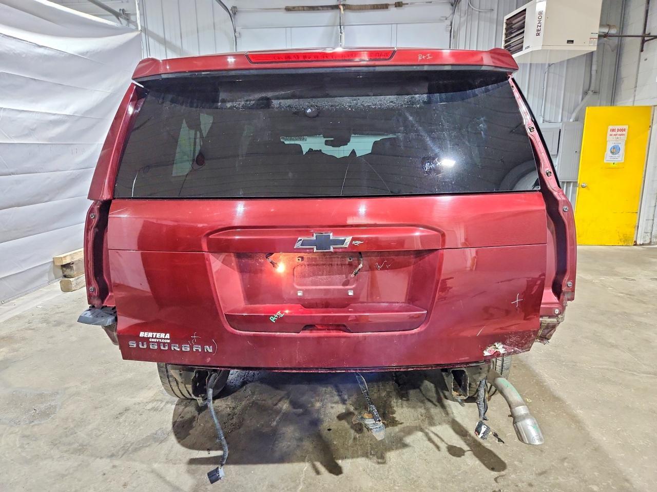 2020 Chevrolet Suburban K1500 Lt - zdjęcie 6