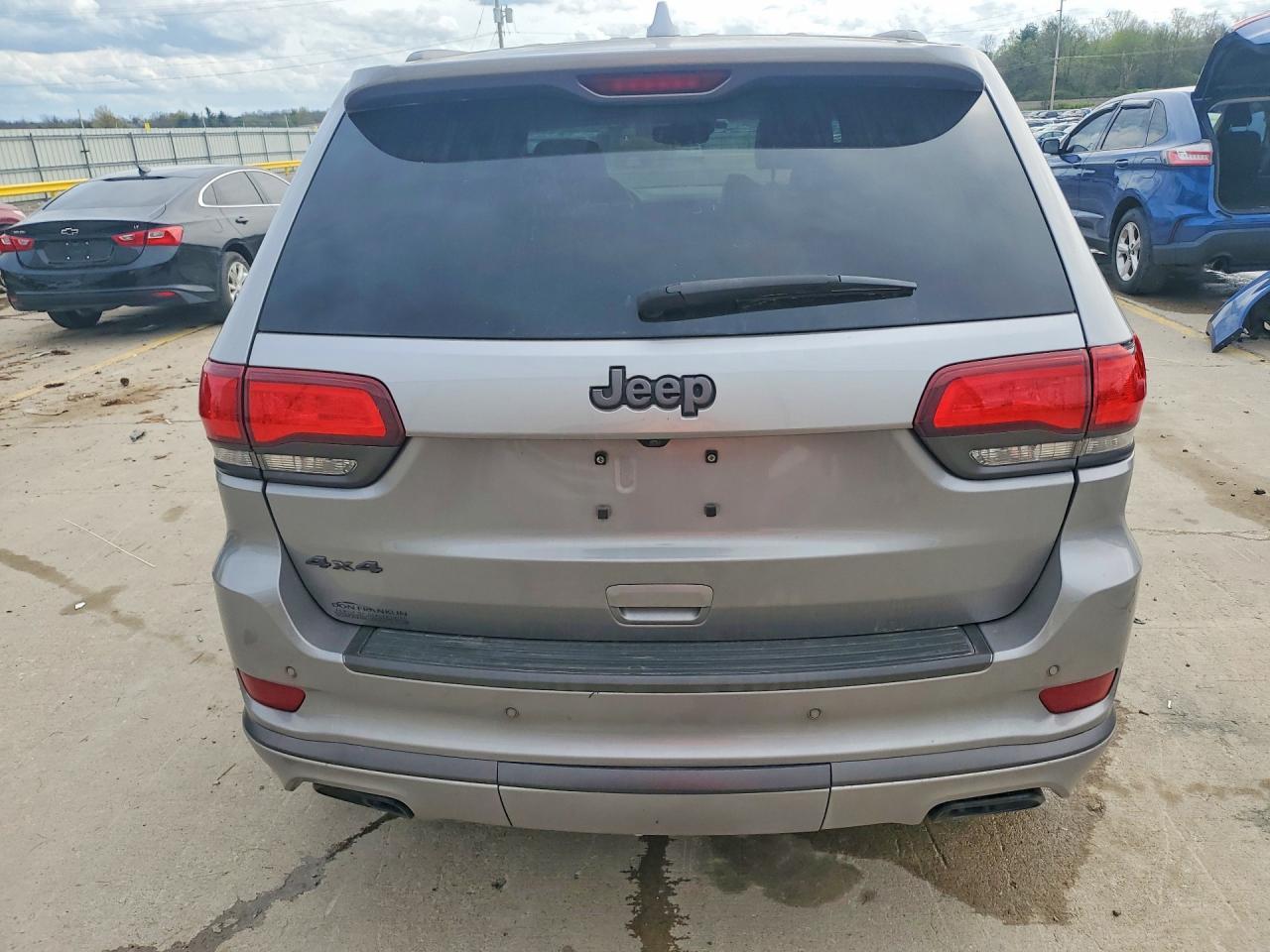 2020 Jeep Grand Cherokee Overland - zdjęcie 6