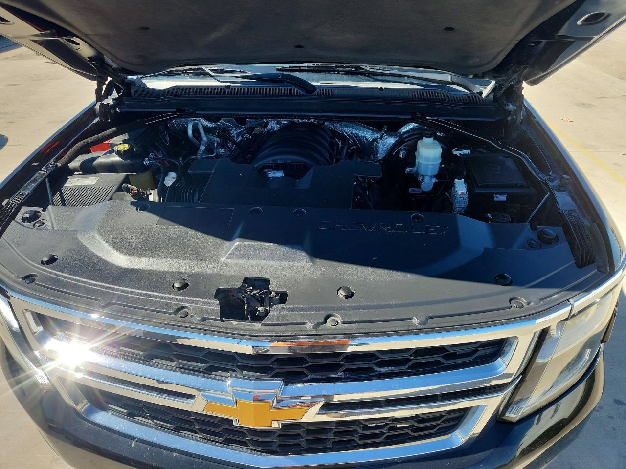 2015 Chevrolet Tahoe C1500 Ls - zdjęcie 11