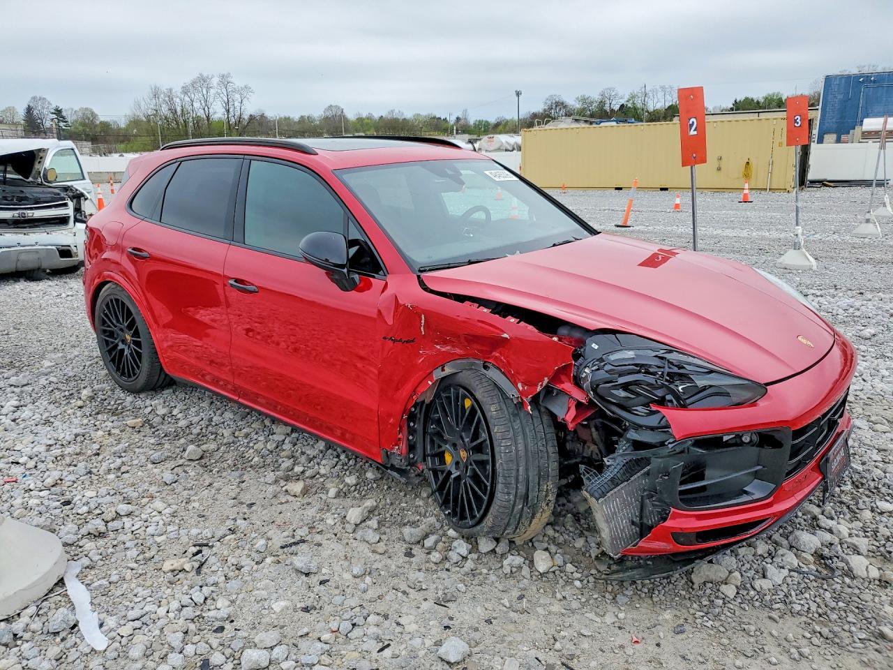 2023 Porsche Cayenne Turbo S E-Hybrid - zdjęcie 4