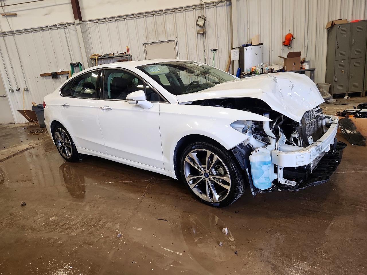 2020 Ford Fusion Titanium - zdjęcie 4