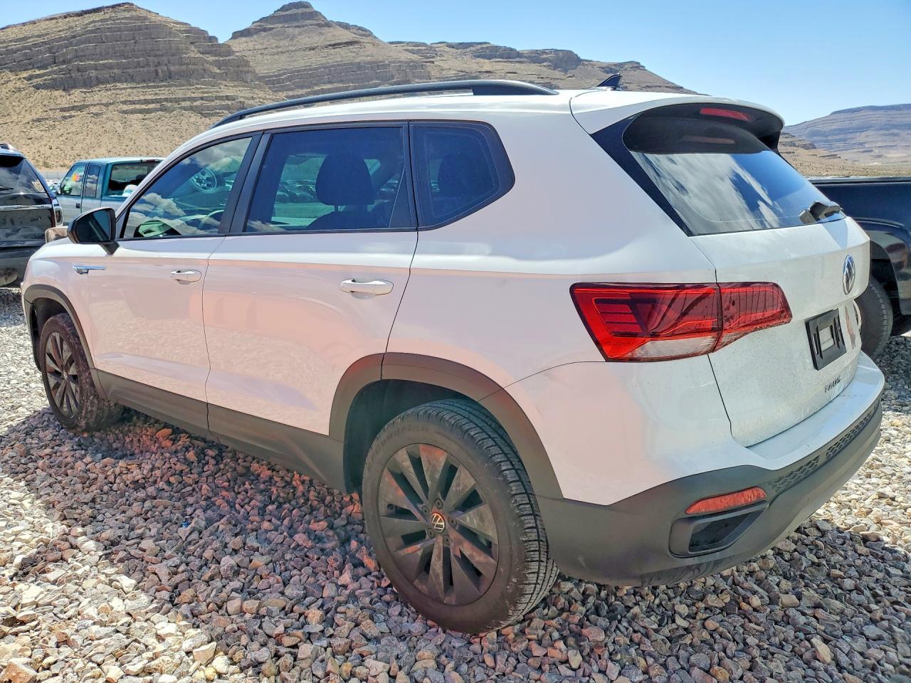 2022 Volkswagen Taos S - zdjęcie 2