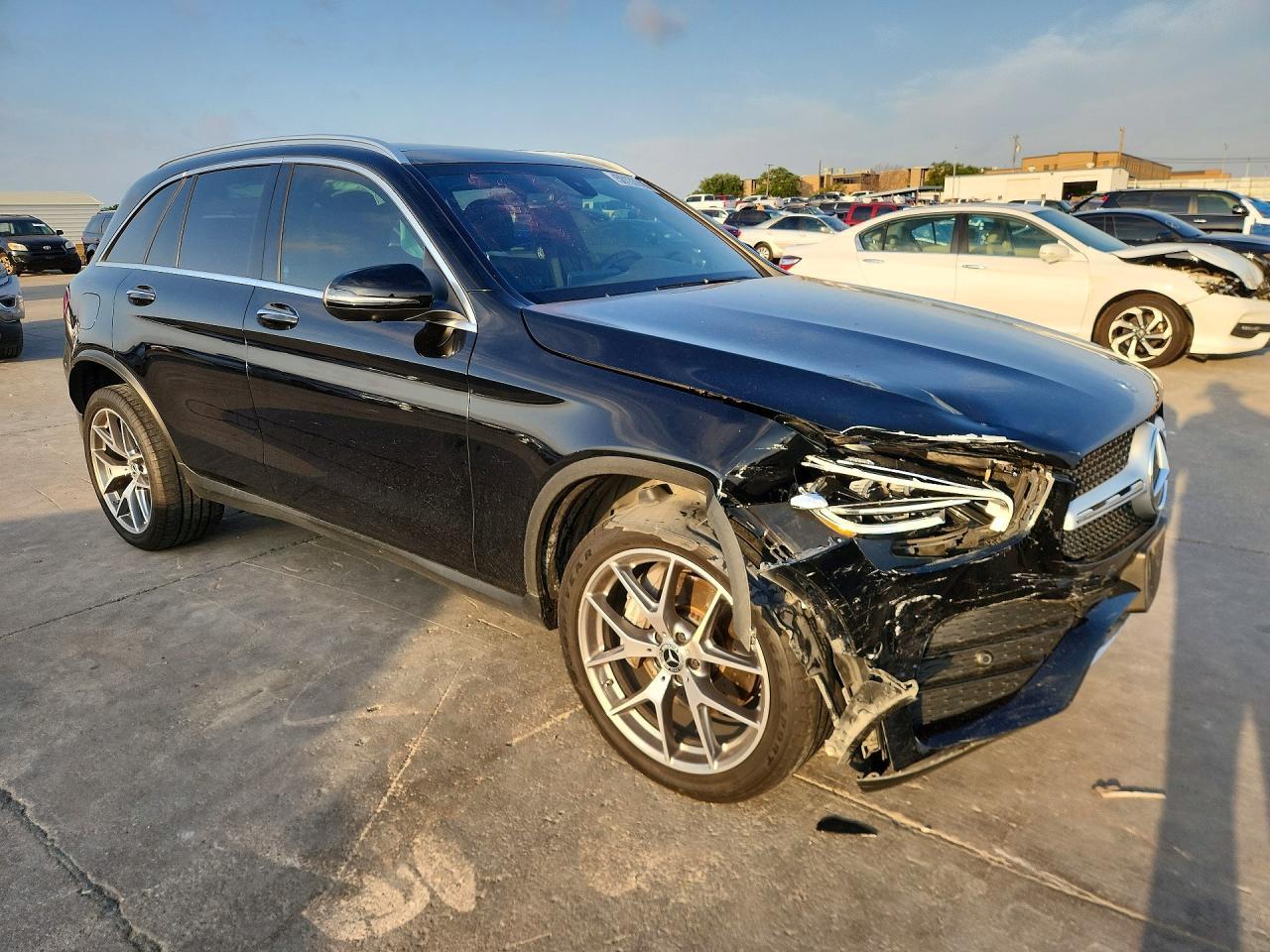 2020 Mercedes-Benz Glc 300 - zdjęcie 4
