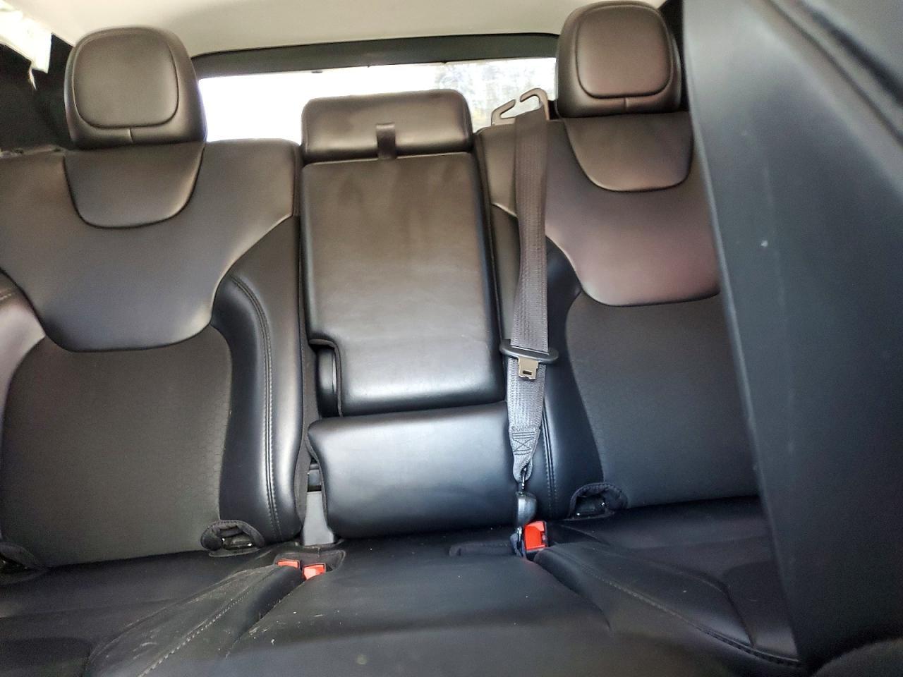 2020 Jeep Cherokee Latitude Plus - zdjęcie 10