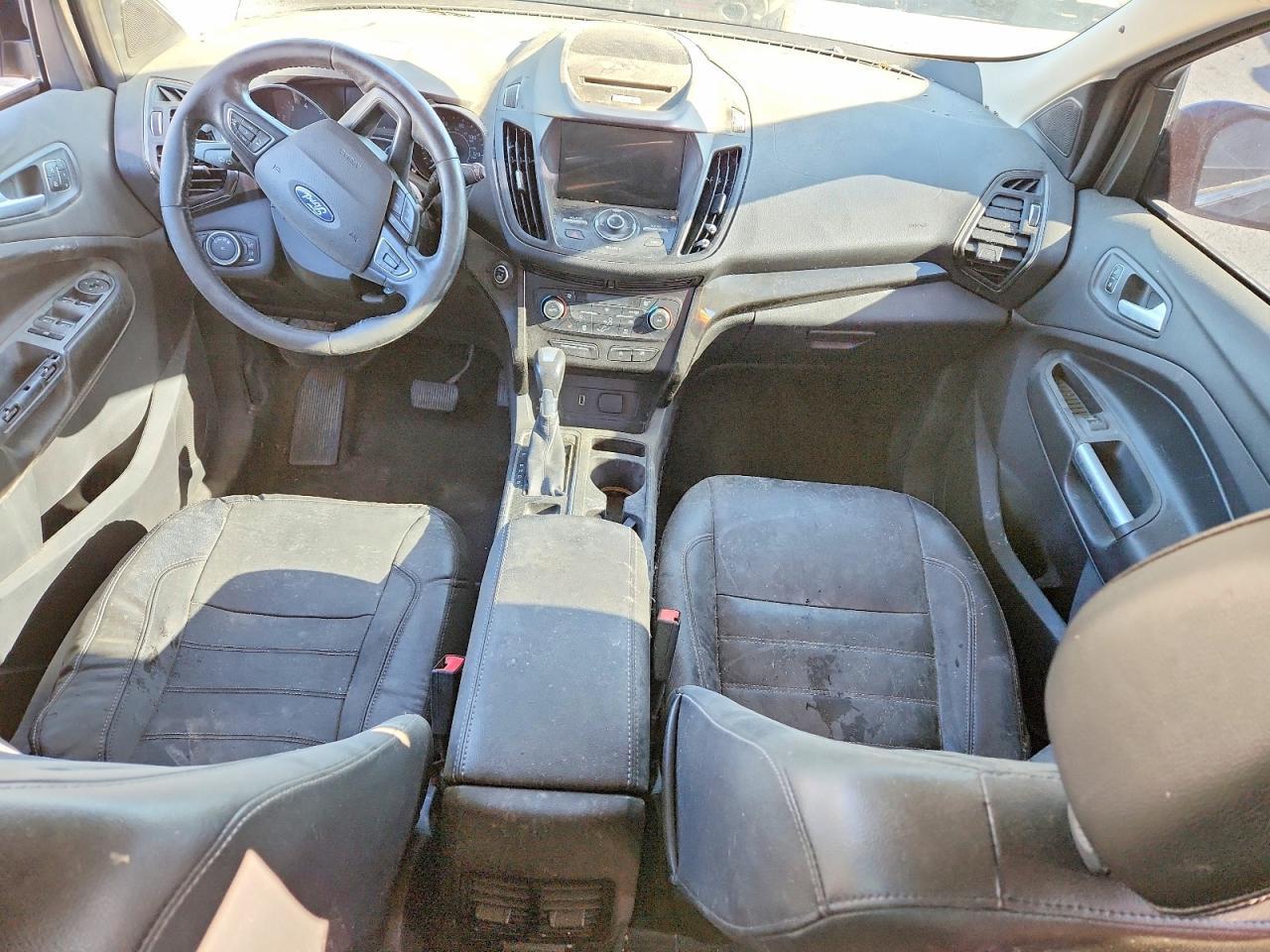 2017 Ford Escape Titanium - zdjęcie 8
