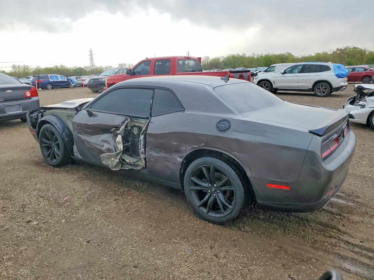 2018 Dodge Challenger Sxt - zdjęcie 2