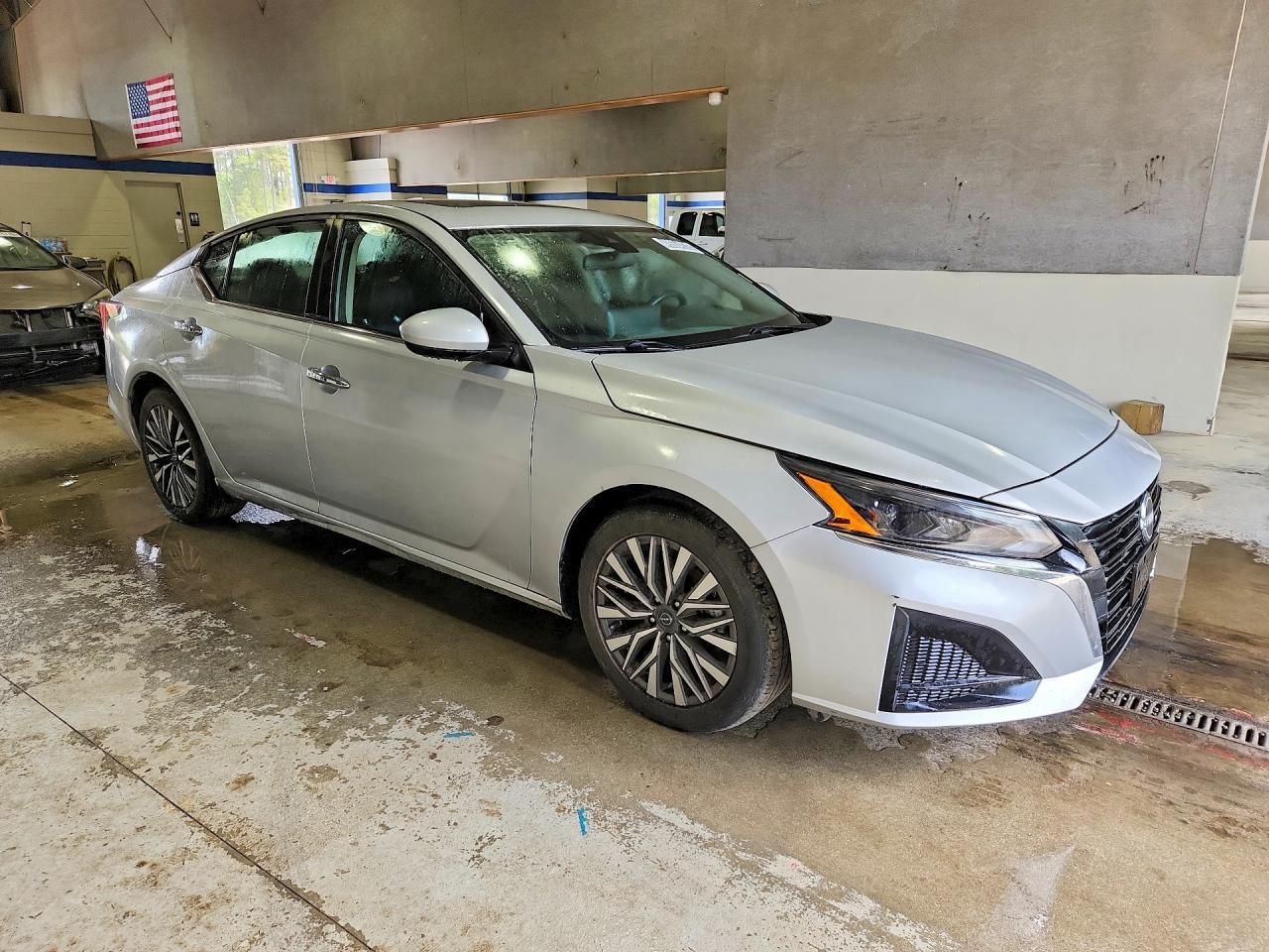 2023 Nissan Altima Sv - zdjęcie 4
