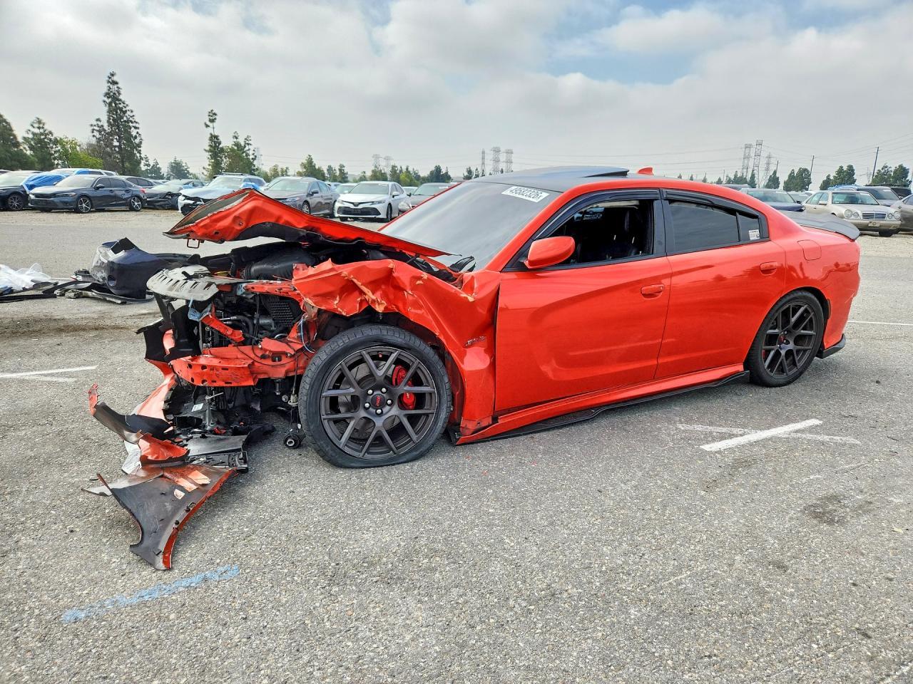 2016 Dodge Charger R - zdjęcie główne