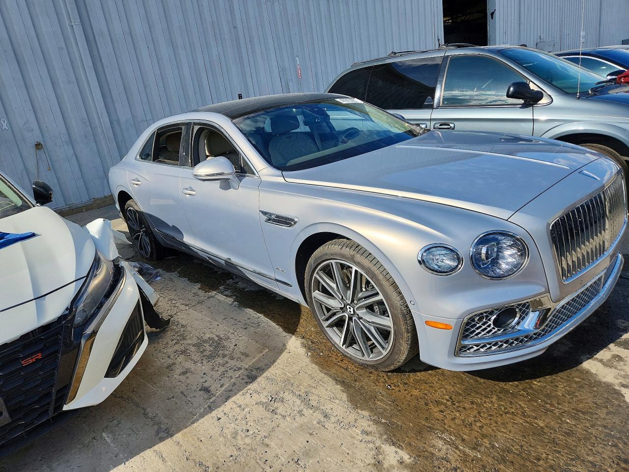 2024 Bentley Flying Spur - zdjęcie 4