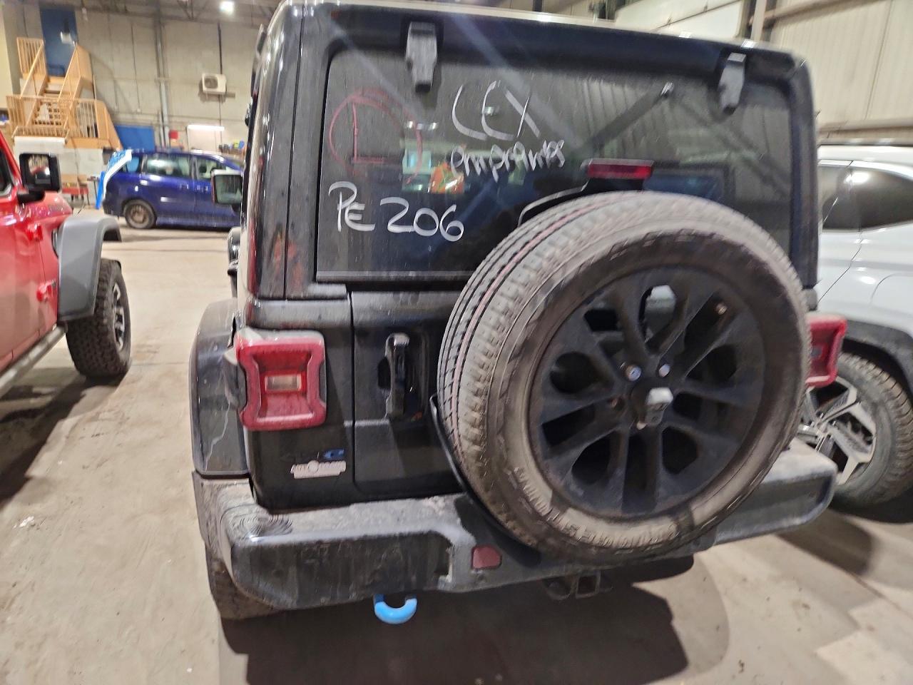 2021 Jeep Wrangler Unlimited Sahara 4Xe - zdjęcie 6