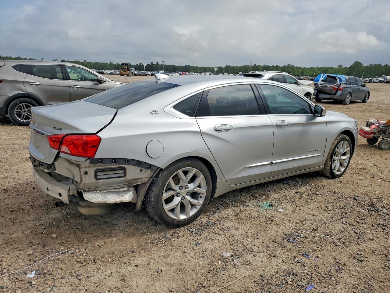 2019 Chevrolet Impala Premier - zdjęcie 3