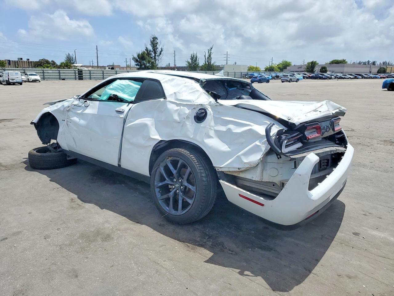2022 Dodge Challenger R - zdjęcie 2
