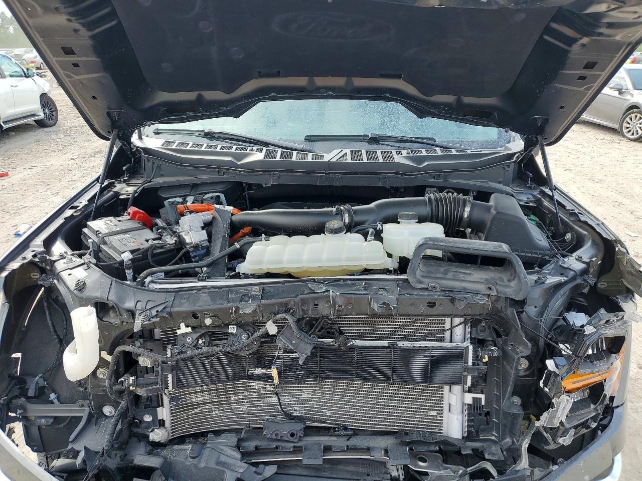 2024 Ford F150 Xlt - zdjęcie 12