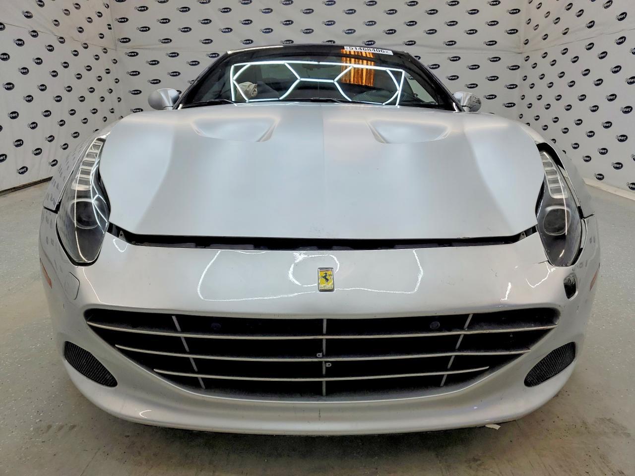 2017 Ferrari California T - zdjęcie 5
