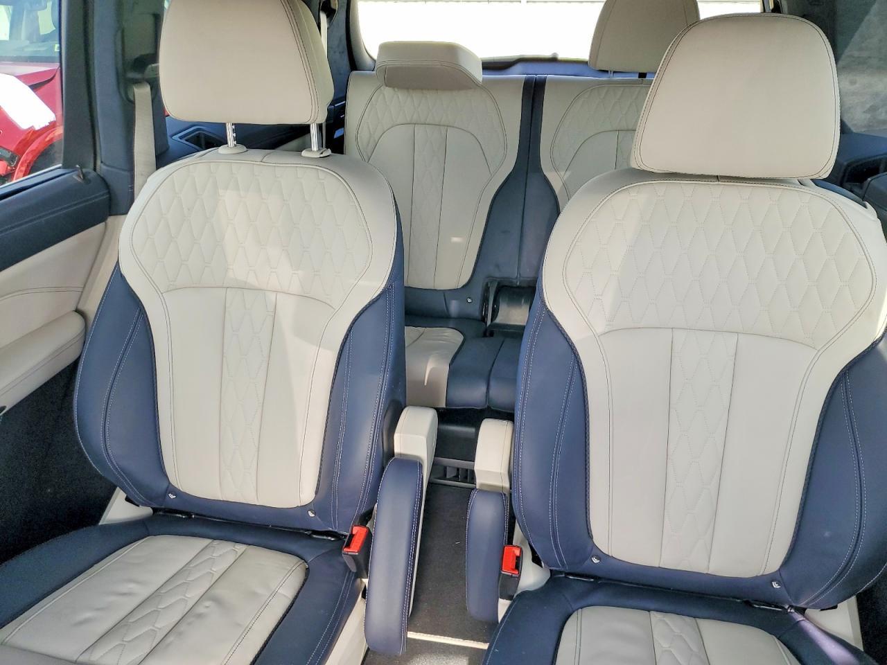 2020 BMW X7 M50I - zdjęcie 10