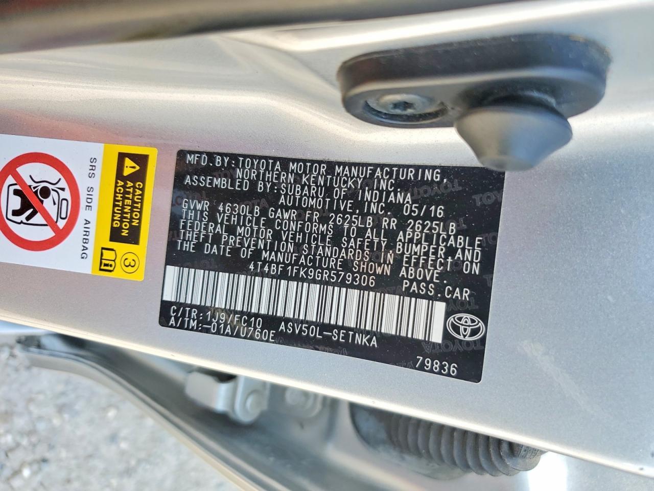2016 Toyota Camry Le - zdjęcie 12