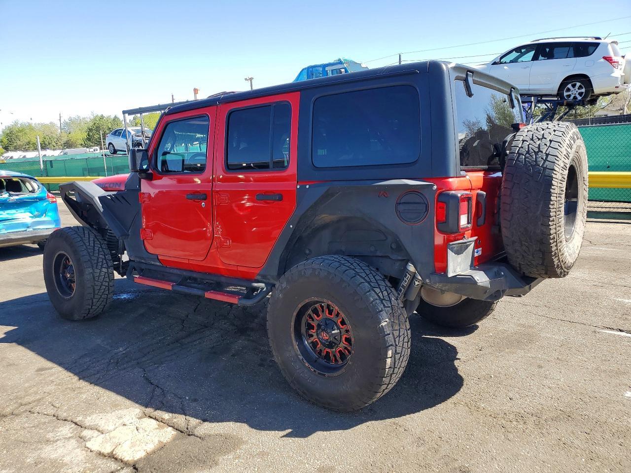2019 Jeep Wrangler Unlimited Rubicon - zdjęcie 2