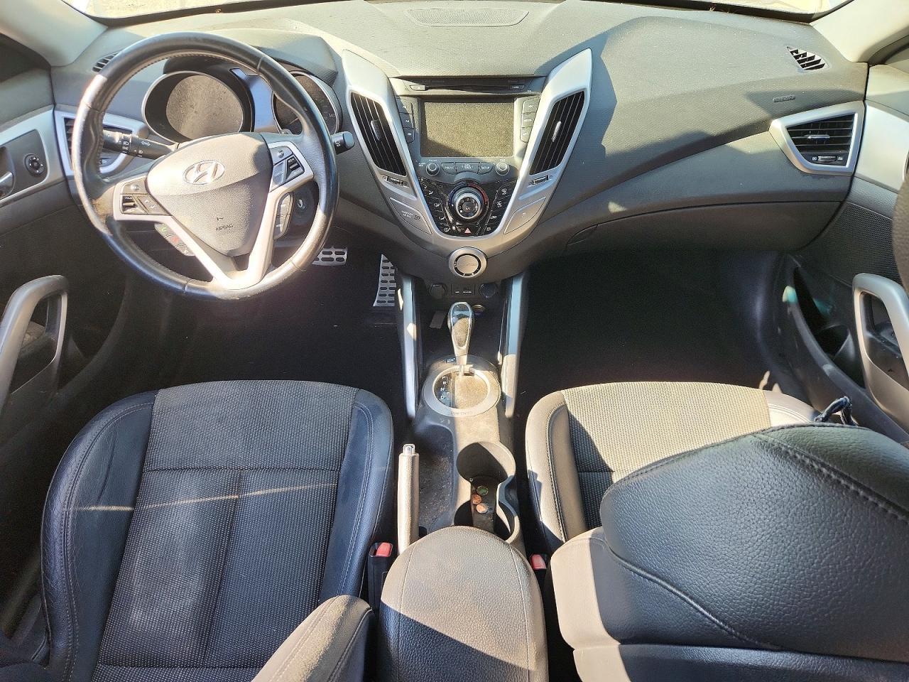 2013 Hyundai Veloster Base - zdjęcie 8