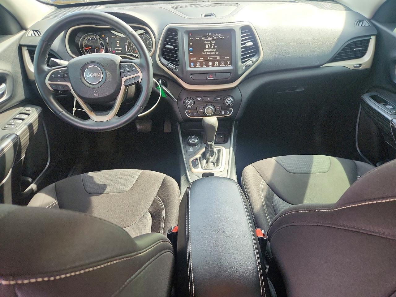 2015 Jeep Cherokee Latitude - zdjęcie 8