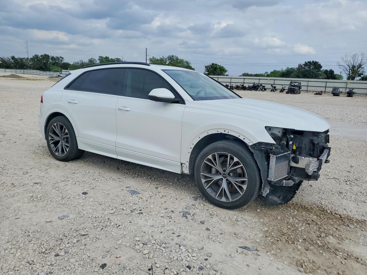 2023 Audi Q8 Premium - zdjęcie 4