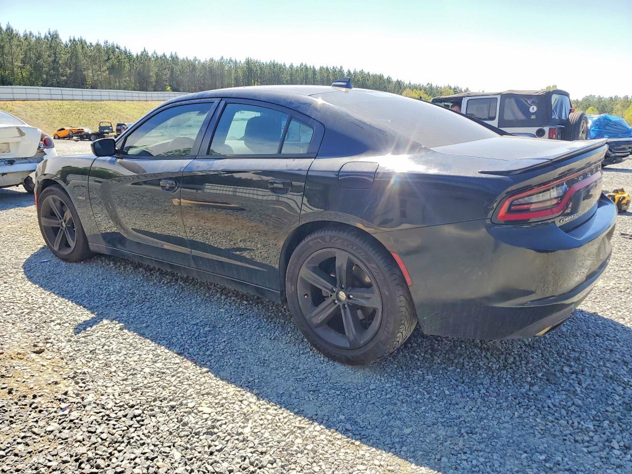 2017 Dodge Charger R - zdjęcie 2