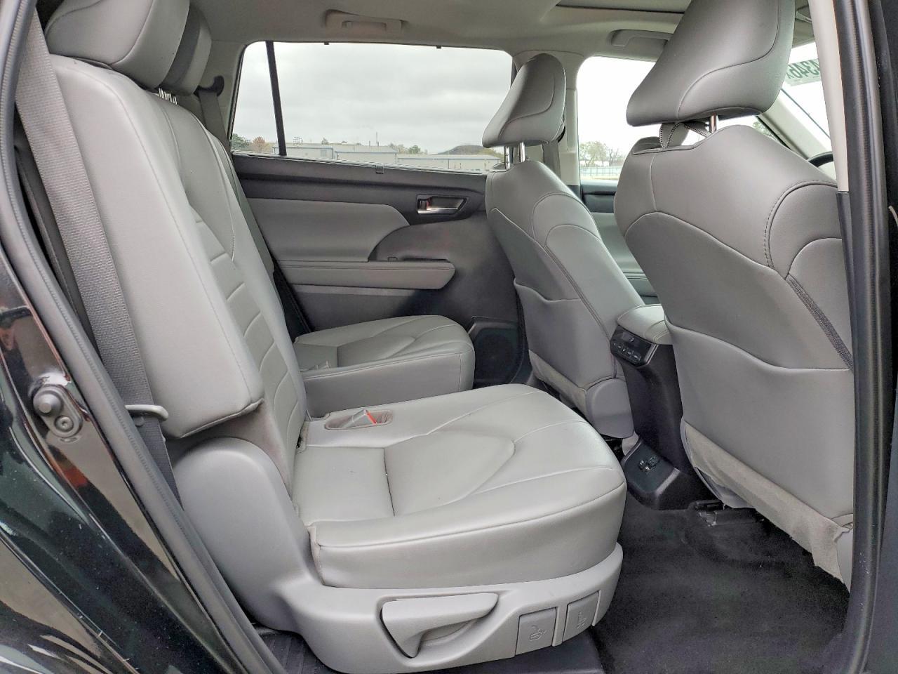 2021 Toyota Highlander Xle - zdjęcie 11