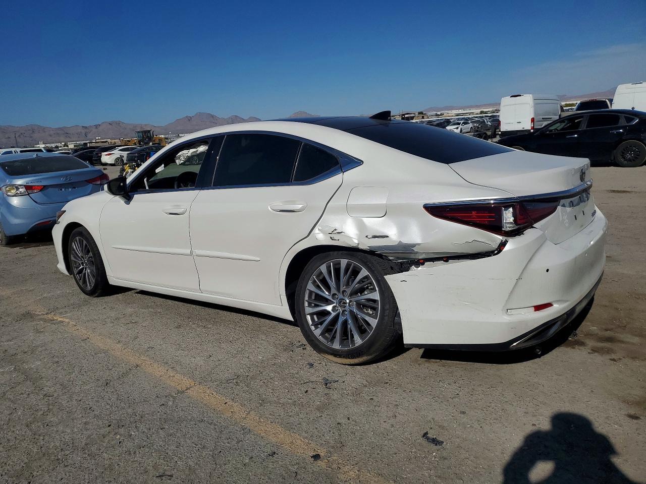 2019 Lexus Es 350 Base - zdjęcie 2