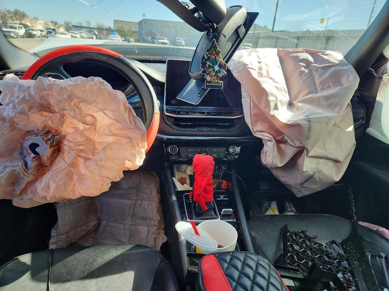 2023 Jeep Compass Trailhawk - zdjęcie 8