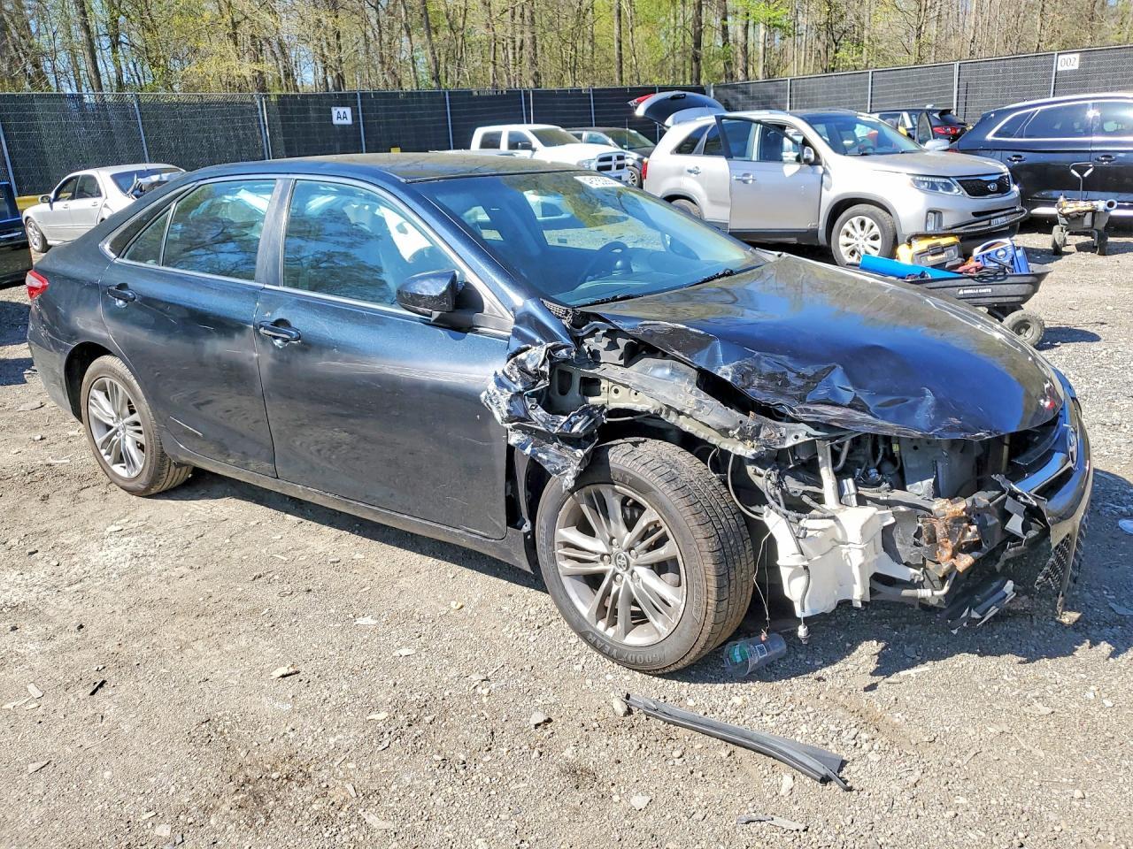 2017 Toyota Camry Se - zdjęcie 4