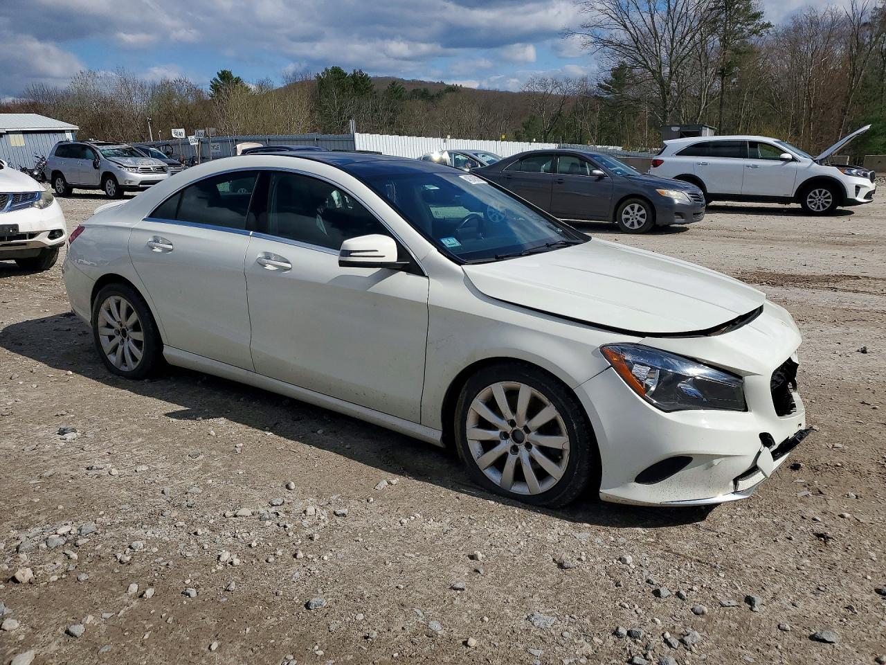 2018 Mercedes-Benz Cla 250 4Matic - zdjęcie 4