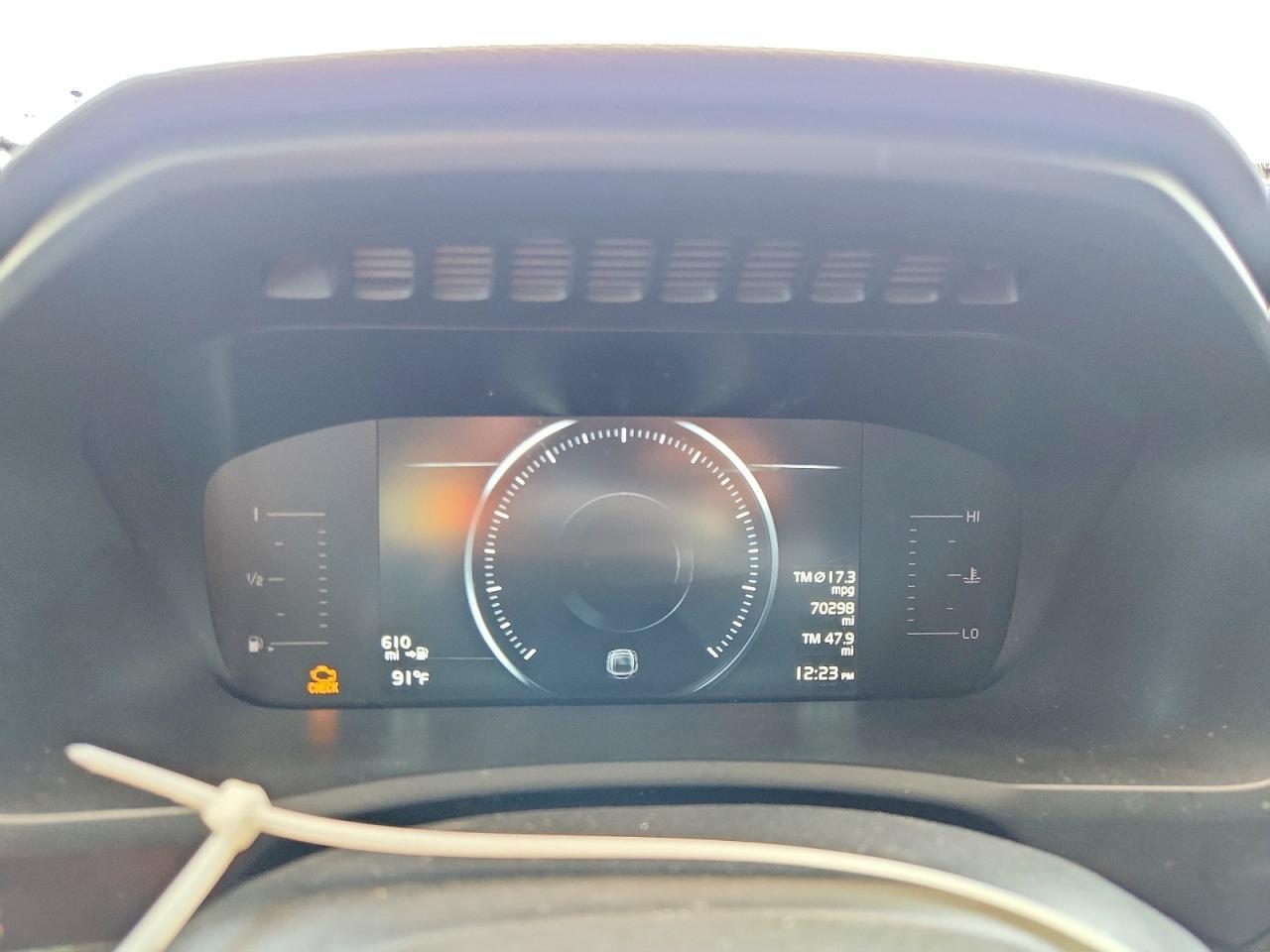 2019 Volvo Xc90 T5 Momentum - zdjęcie 9