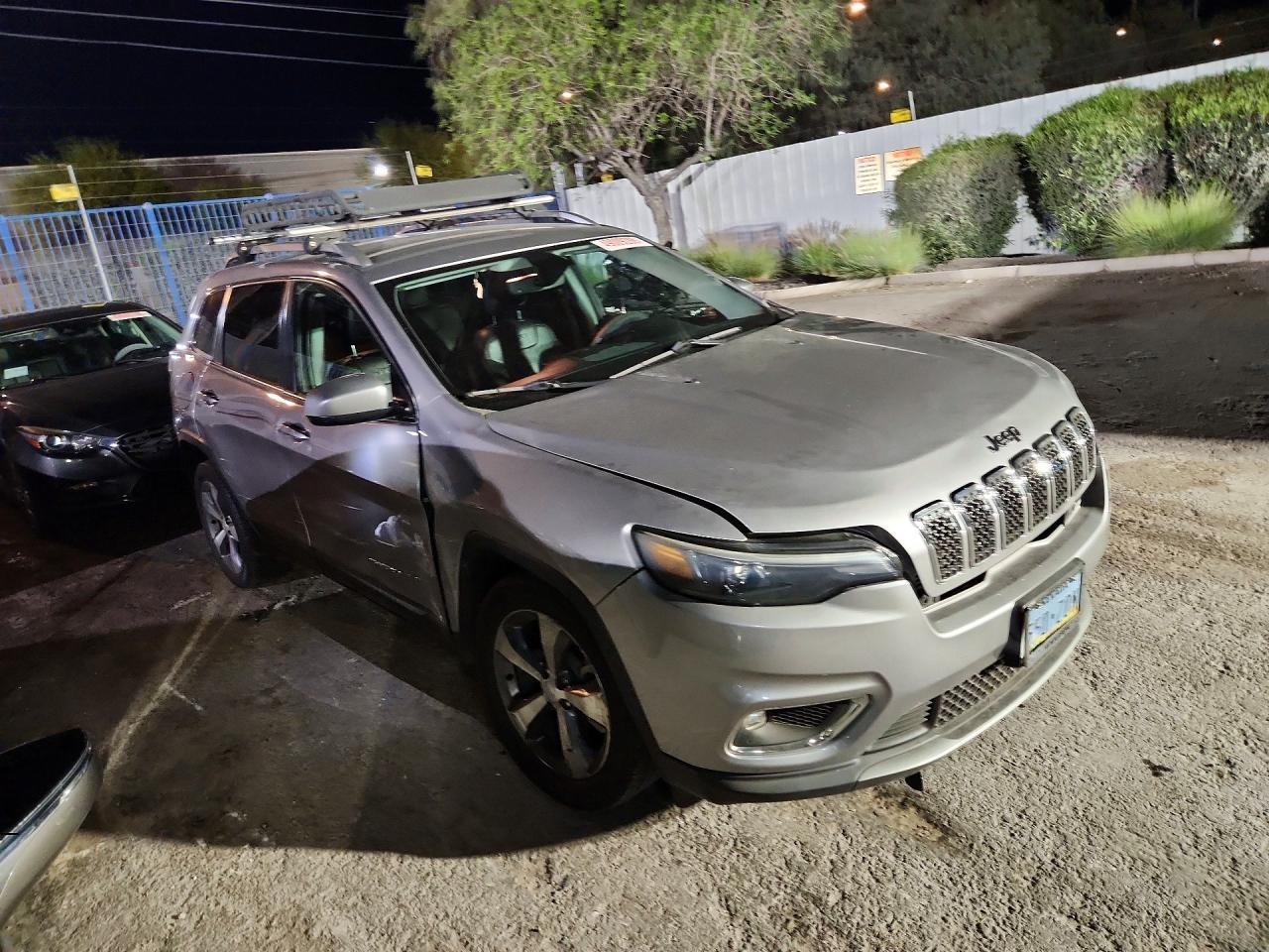 2020 Jeep Cherokee Limited - zdjęcie 4