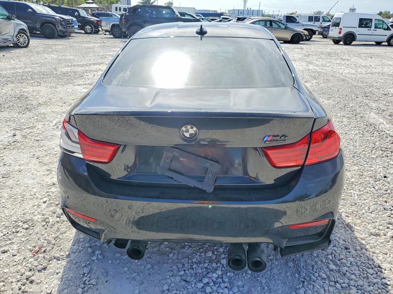 2018 BMW M4 - zdjęcie 6