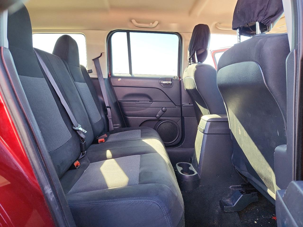 2016 Jeep Patriot Sport - zdjęcie 10