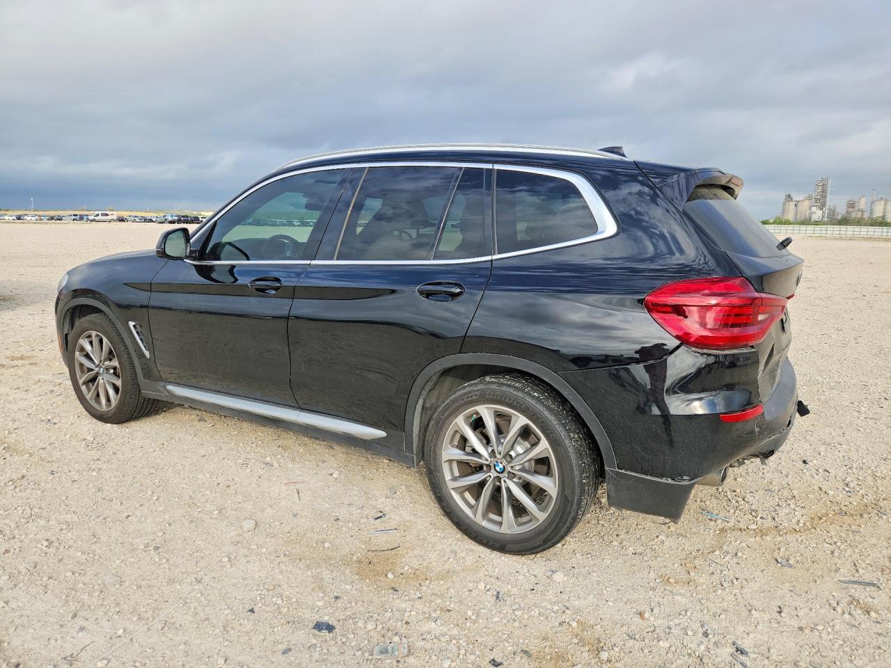 2019 BMW X3 Sdrive30I - zdjęcie 2