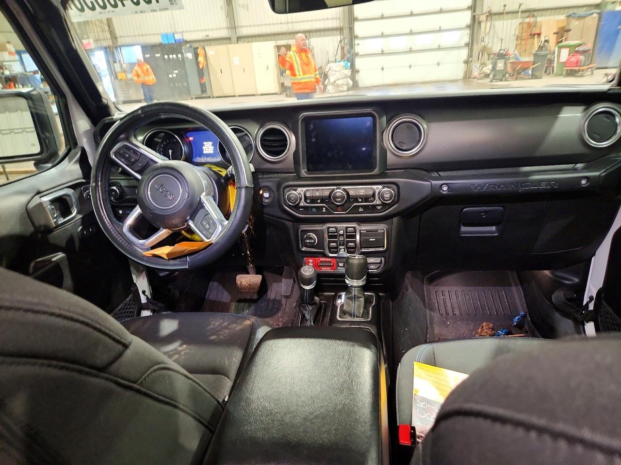 2023 Jeep Wrangler Rubicon 4Xe - zdjęcie 8