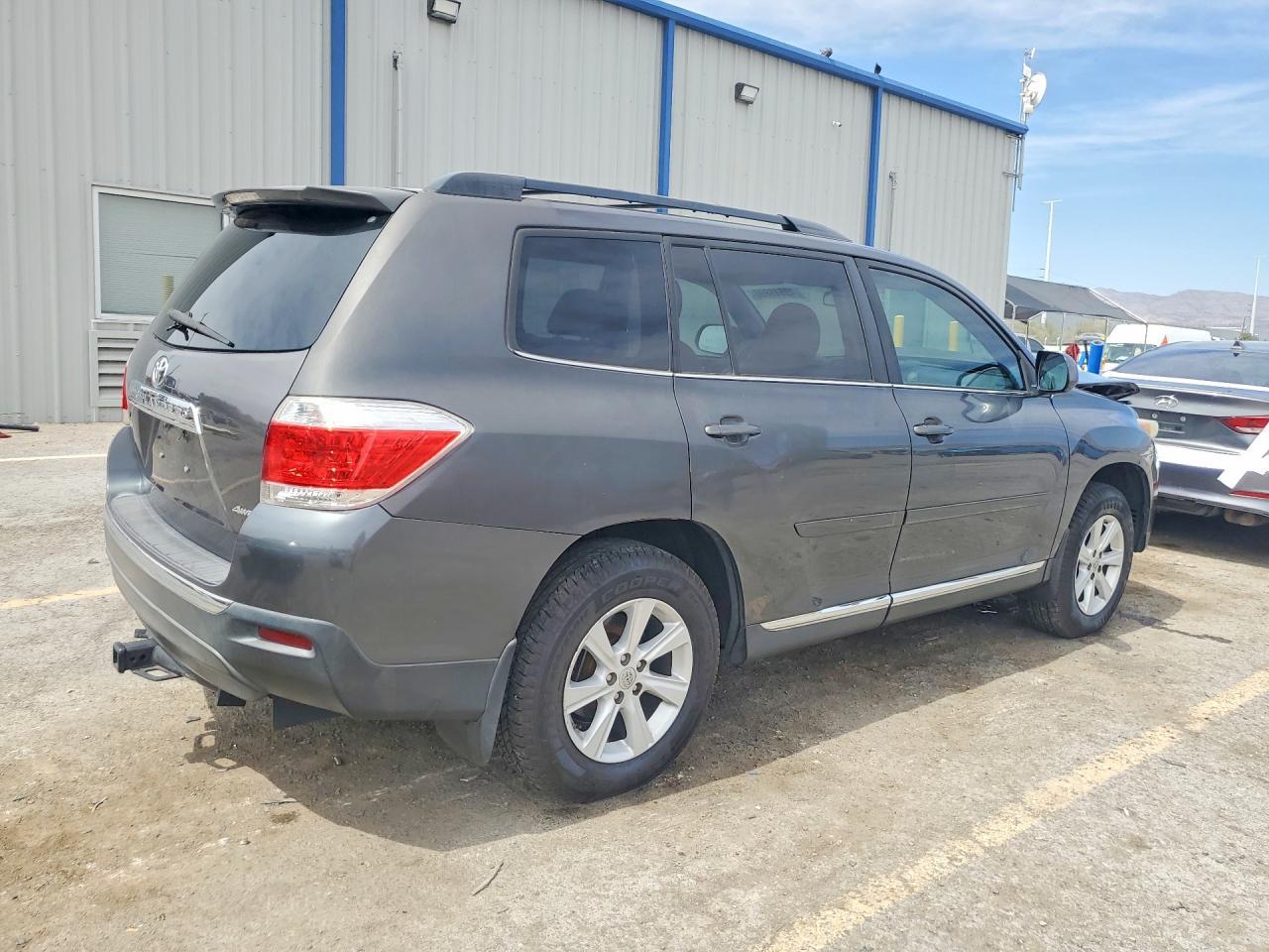 2013 Toyota Highlander Se - zdjęcie 3