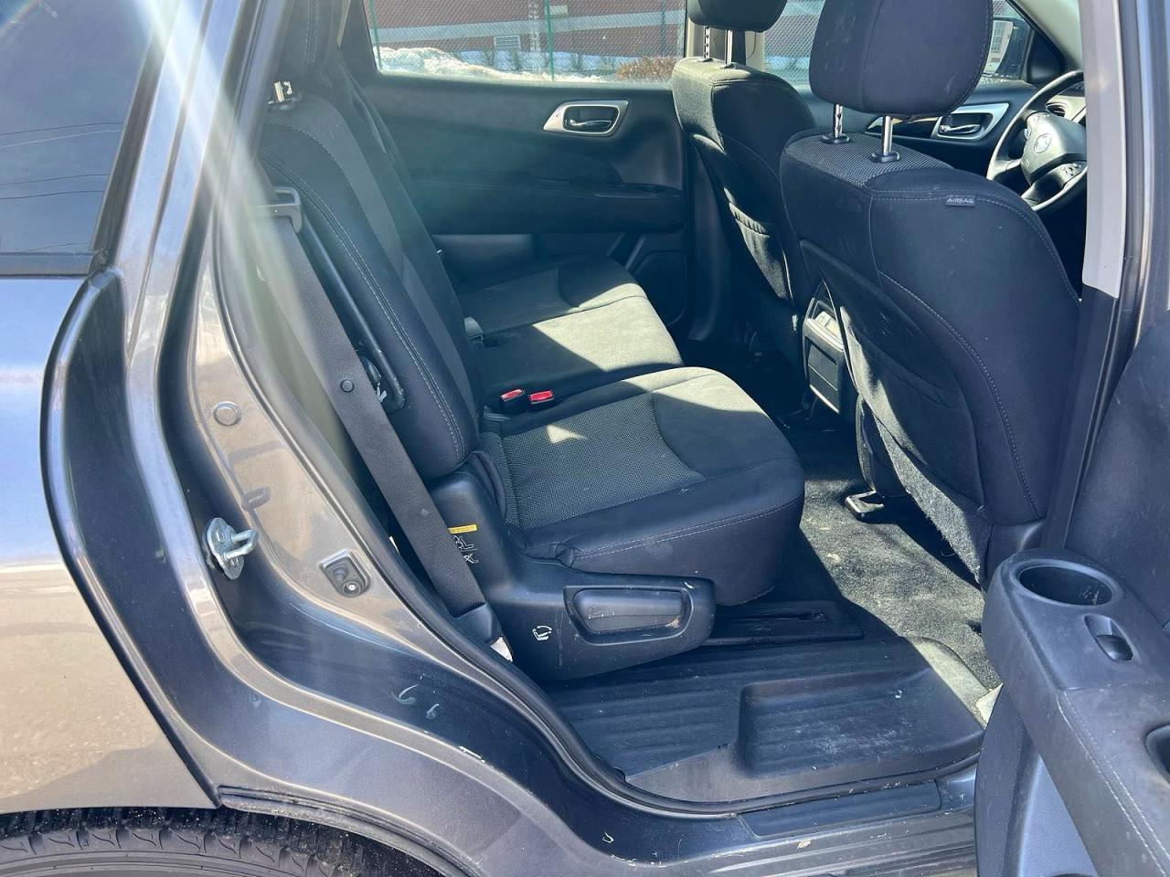 2017 Nissan Pathfinder Sv - zdjęcie 6
