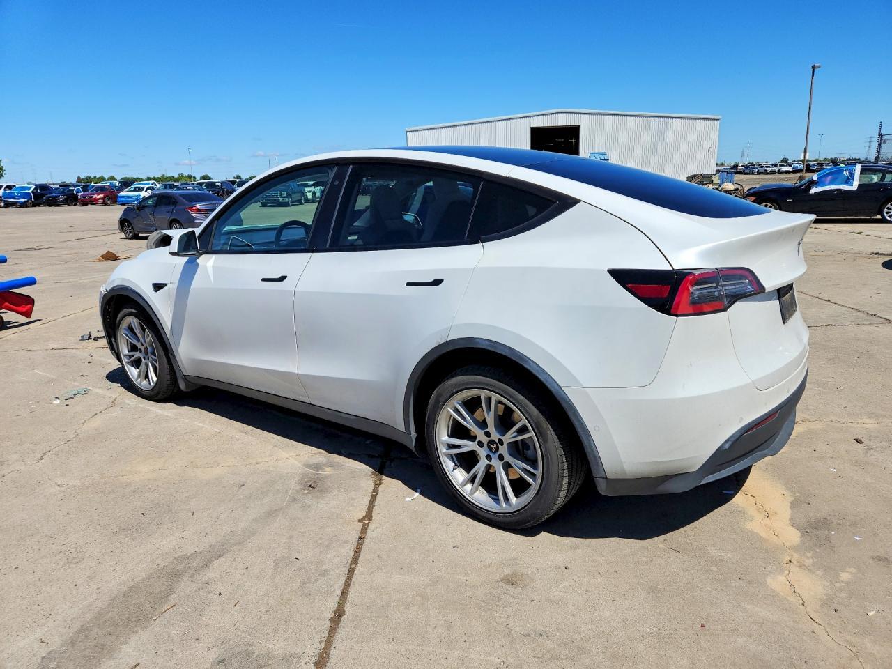 2020 Tesla Model Y - zdjęcie 2