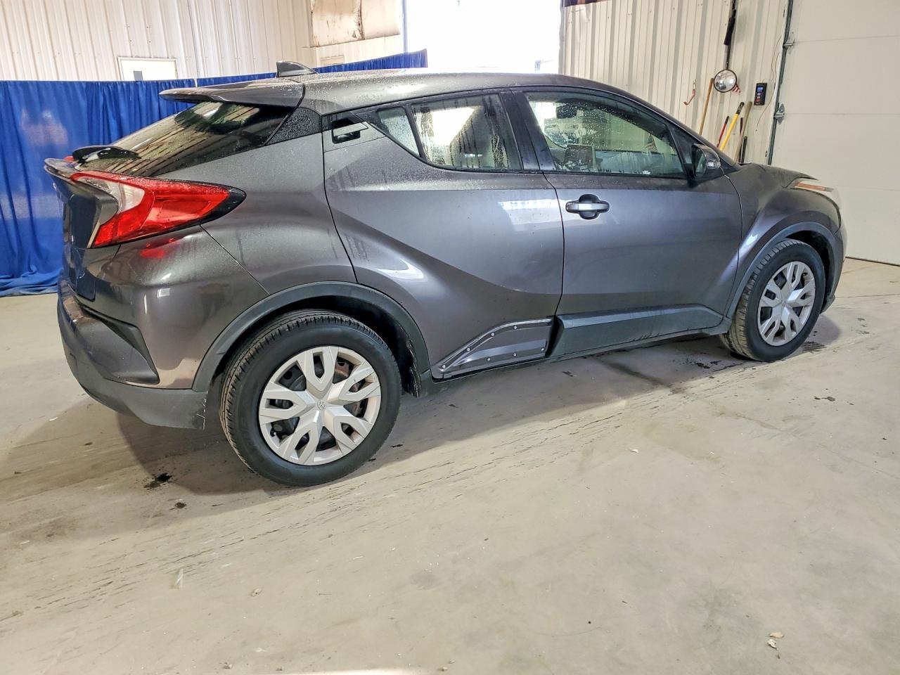 2020 Toyota C-Hr Le - zdjęcie 3