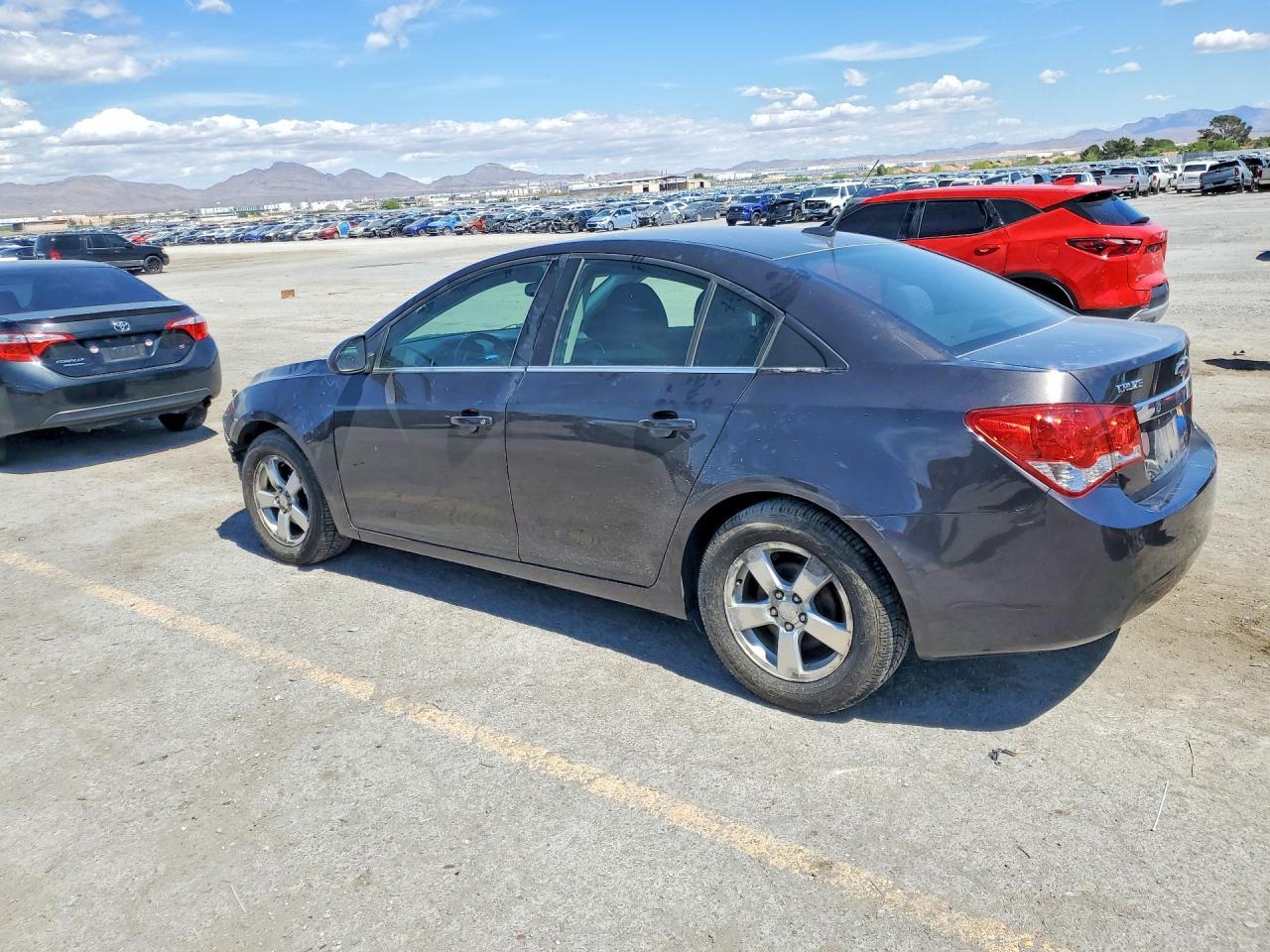 2014 Chevrolet Cruze Lt - zdjęcie 2