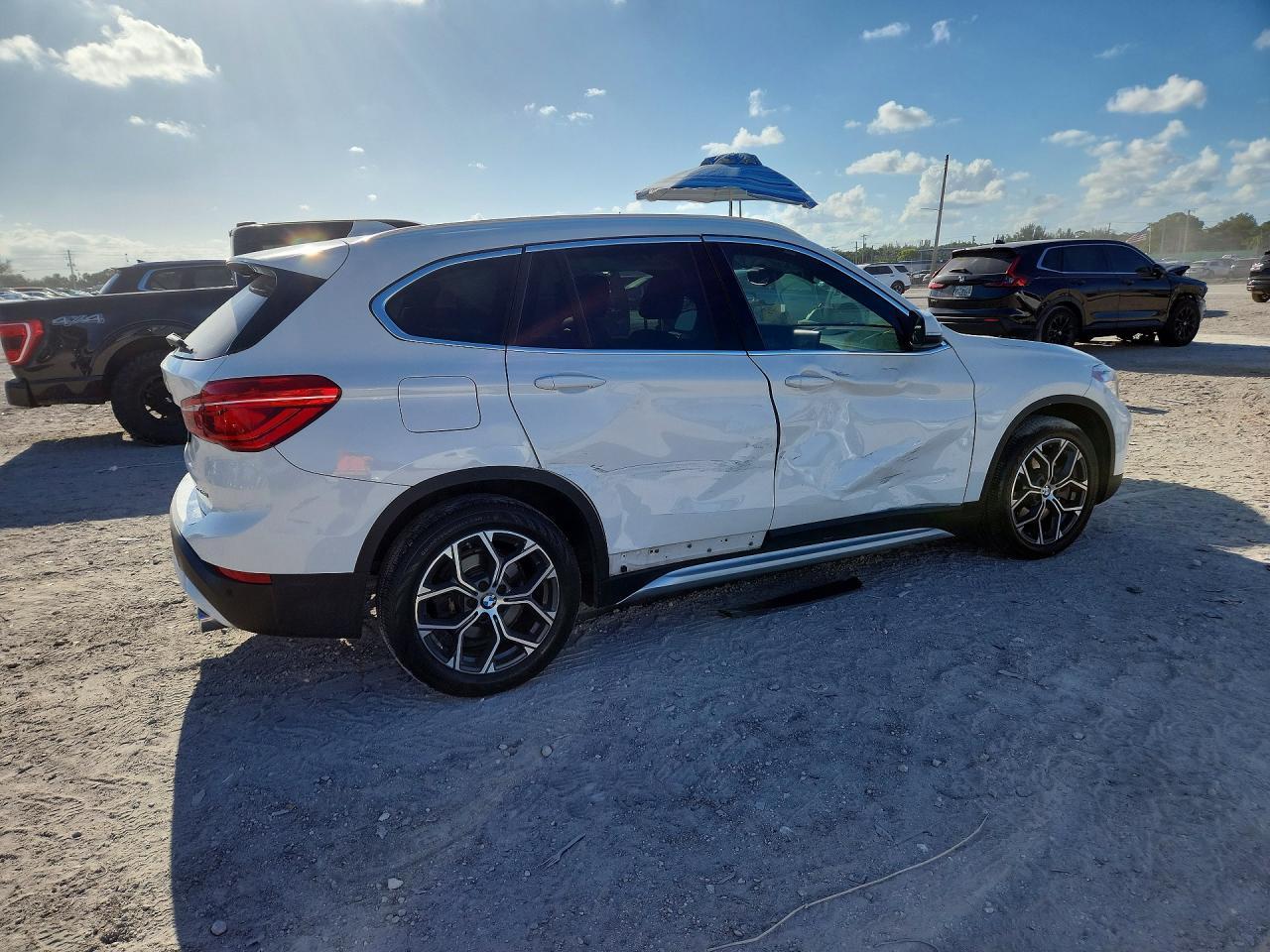 2020 BMW X1 xDrive28I - zdjęcie 3