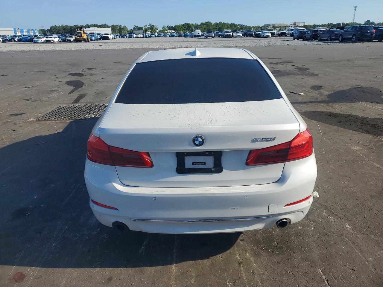 2017 BMW 530 I - zdjęcie 6