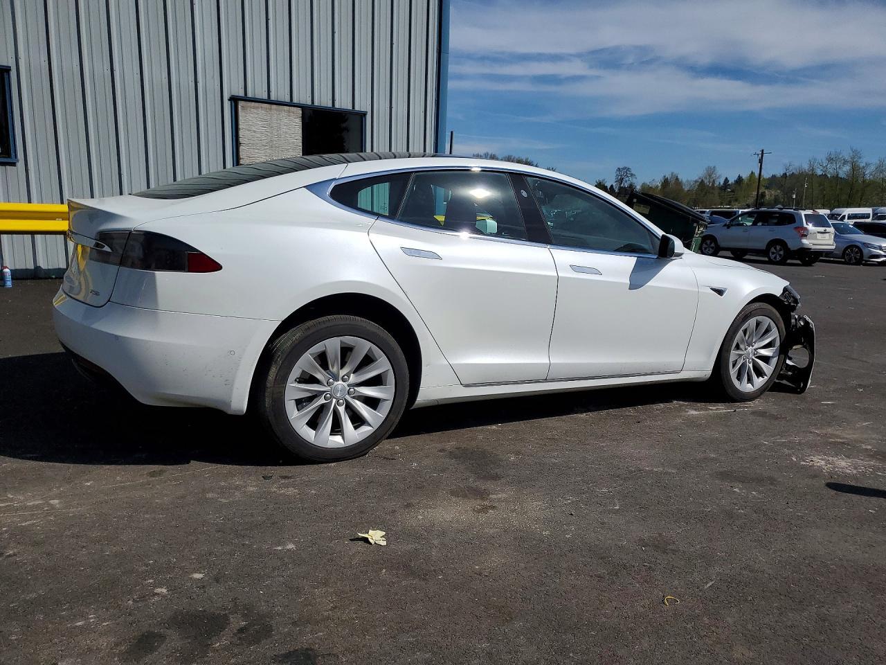 2017 Tesla Model S - zdjęcie 3