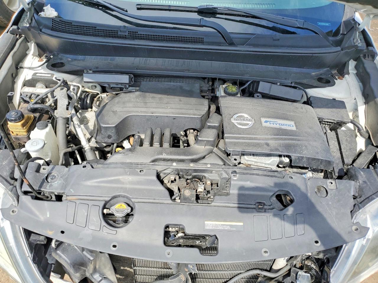 2014 Nissan Pathfinder Hybrid Sv - zdjęcie 12