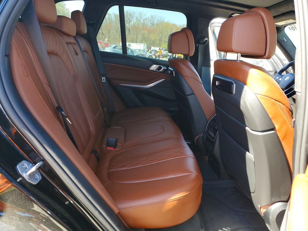 2024 BMW X5 xDrive40I - zdjęcie 11