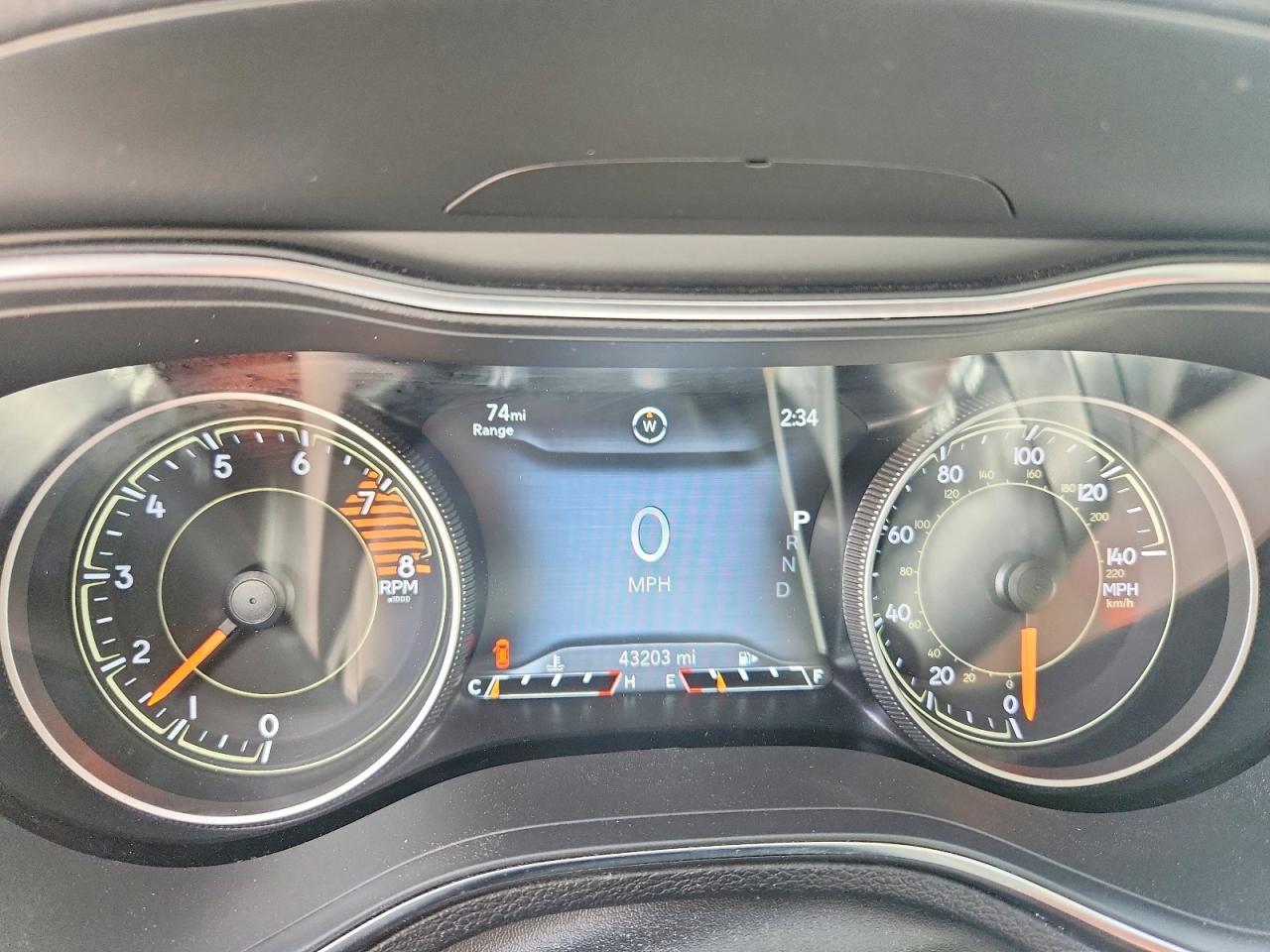 2021 Jeep Cherokee Latitude Lux - zdjęcie 9