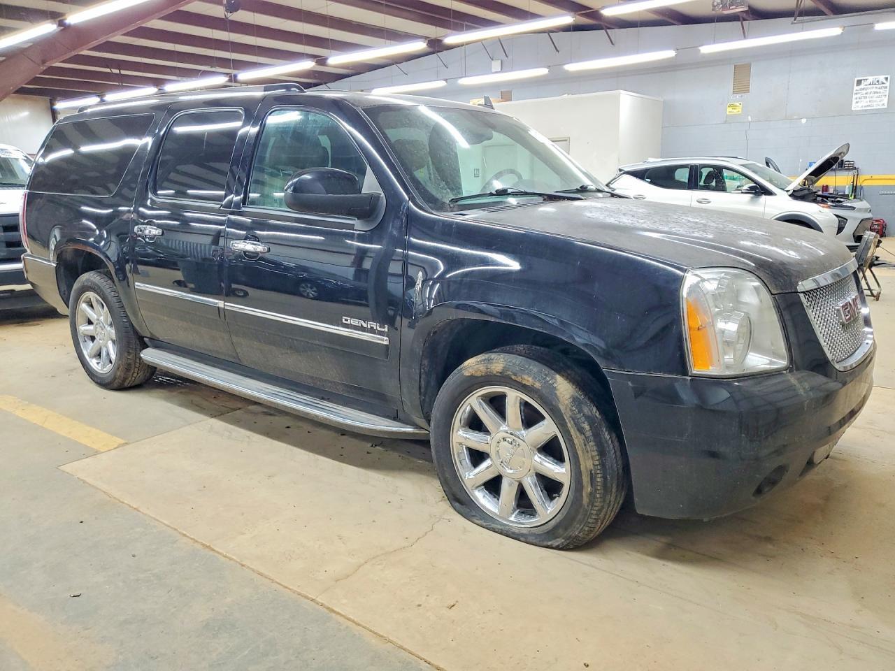 2014 GMC Yukon Xl Denali - zdjęcie 4